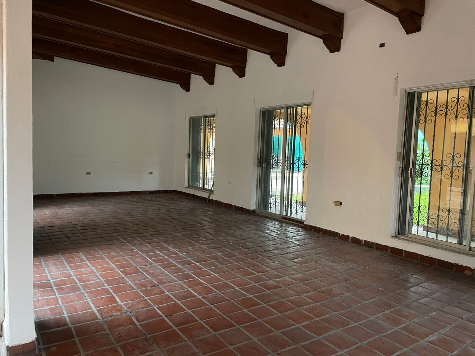 Bodega 28 m² ebac5b68-413b-406a-91f9-d5cd15902523