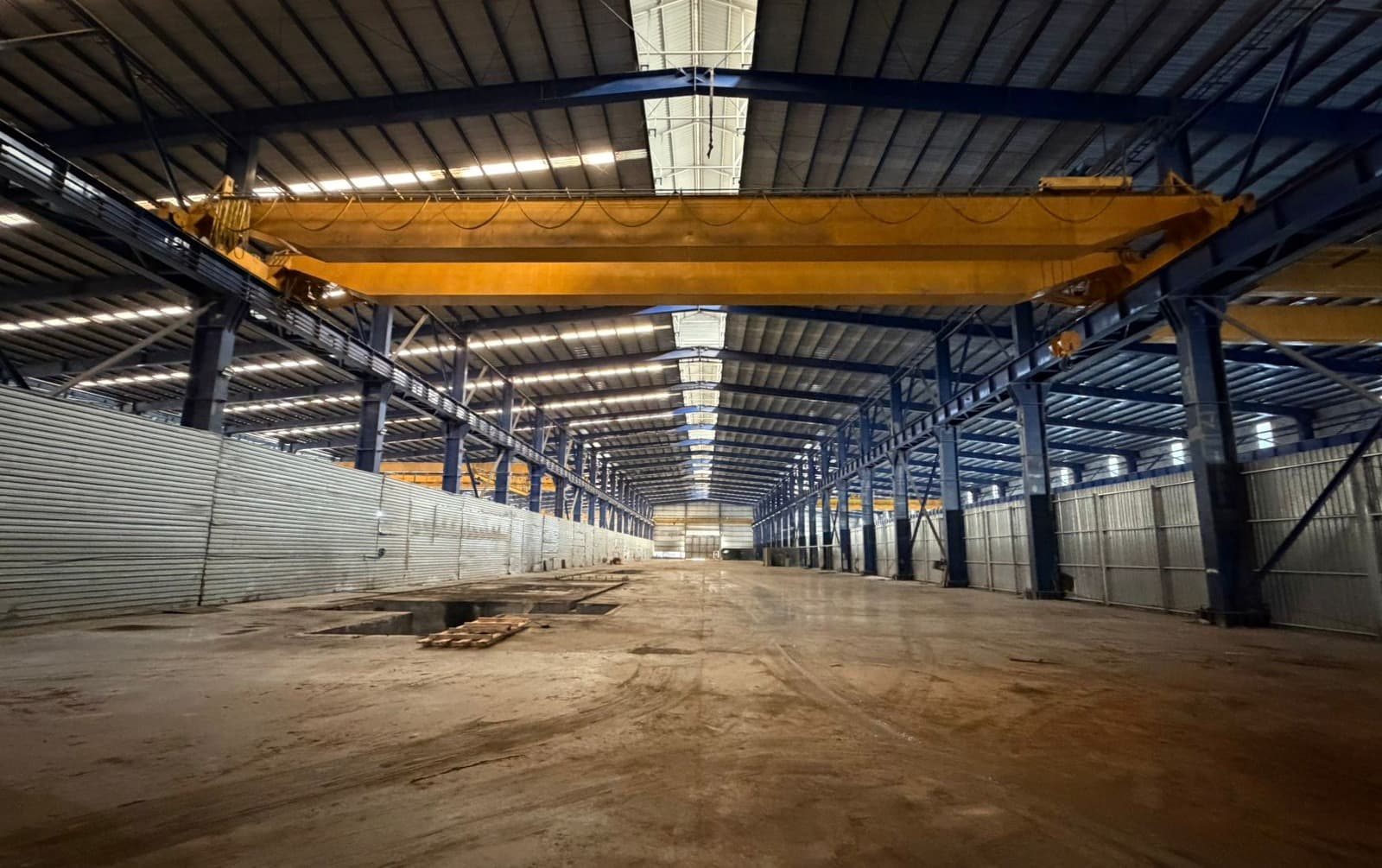 Industrial Unit 4,418 m² ee10760b-64c2-4ec0-8ee1-ad5a7e199a8b