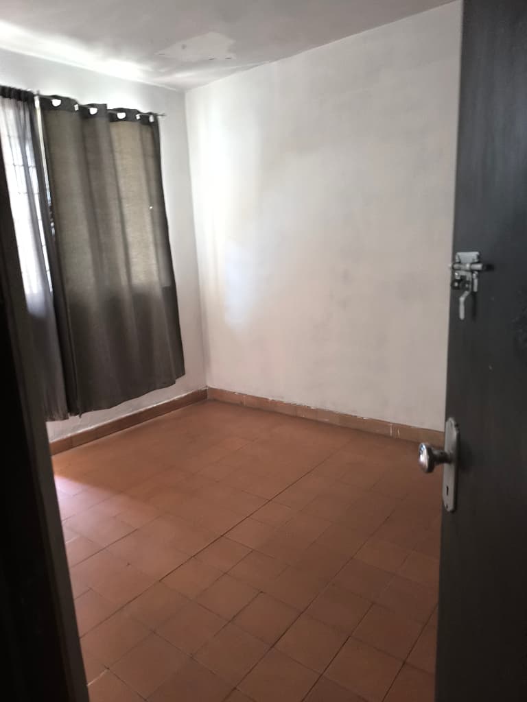 Warehouse 105,300 m² e6939752-cf79-48cc-918a-6fa480f7e44a