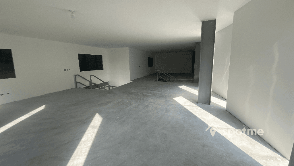 Bodega Industrial 2,048 m² c9a6360a-4d05-4ccd-83ca-a5a2cf0211da