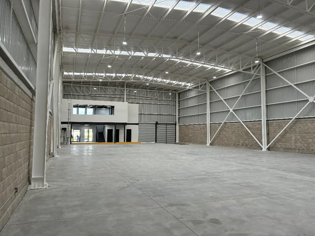 Bodega Comercial 800 m² 59e88b93-28c2-4a1d-9fd3-645bd1310aeb