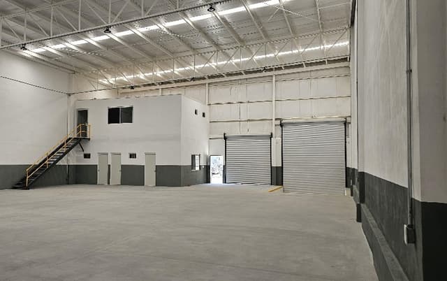 Bodega Comercial 666 m² 172bd527-b61b-461e-bb3a-7e348cb45715