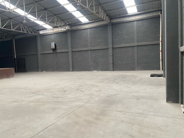 Bodega Comercial 417 m² d3ad6a4e-441c-41f0-a38f-f46cf54905ac