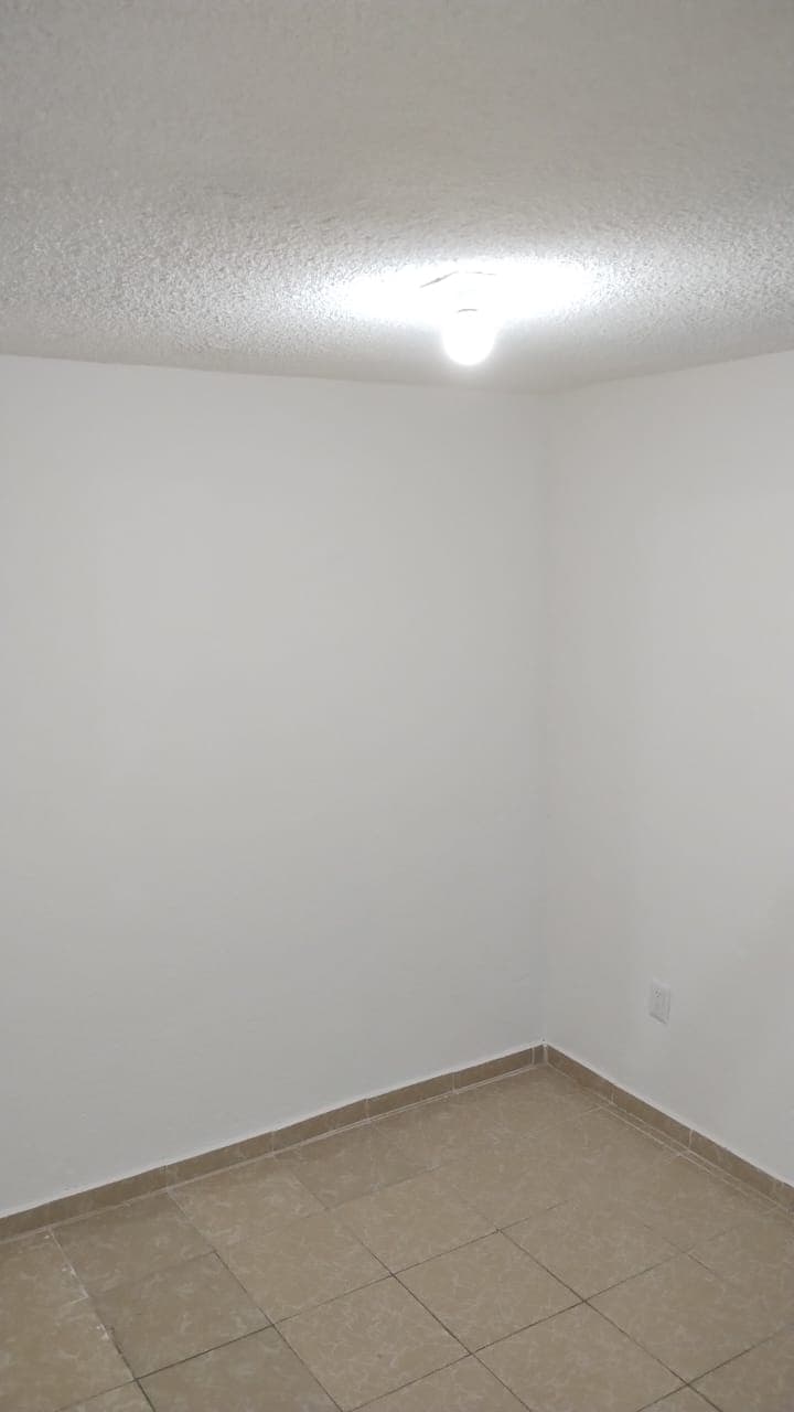 Fotografía real de un Mini-Bodega que puedes rentar con SpotMe) de forma rápida y segura, ubicado en Gutierrez Nájera Fividesu, CDMX. - Foto 3