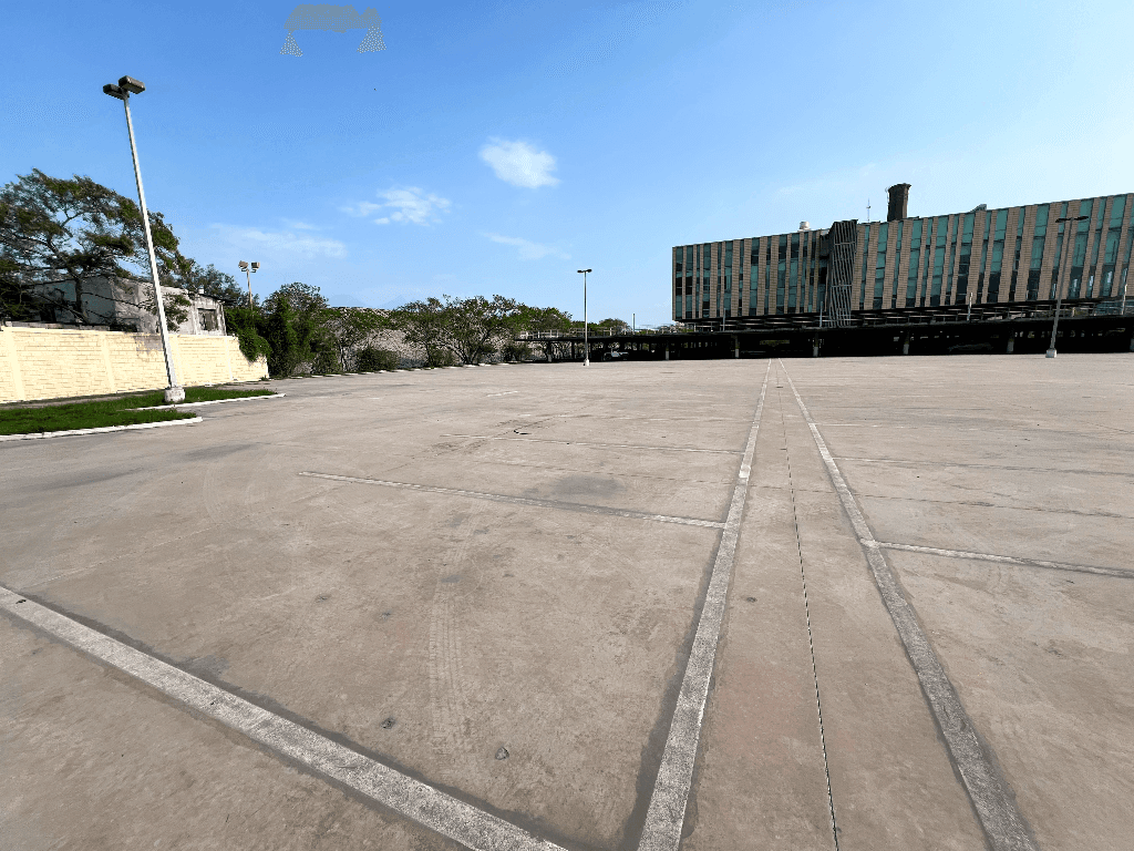 Estacionamiento 13 m² 405228e9-b7c7-4d70-91f5-e9c229ce52ad