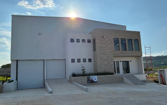 Bodega Comercial 800 m² 59e88b93-28c2-4a1d-9fd3-645bd1310aeb