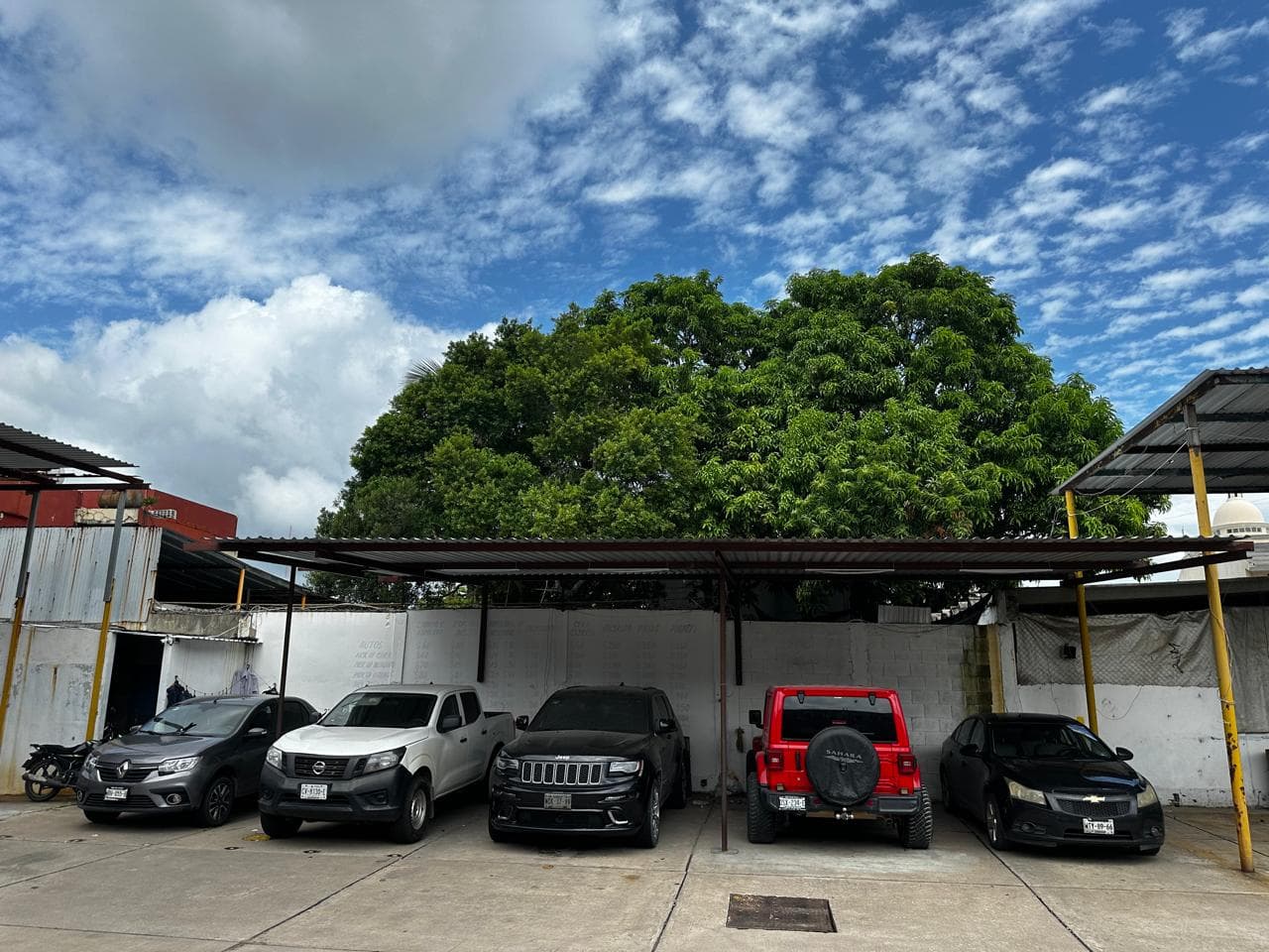 Fotografía real de un Parking que puedes rentar con SpotMe) de forma rápida y segura, ubicado en Villahermosa, Tab.. - Foto 5