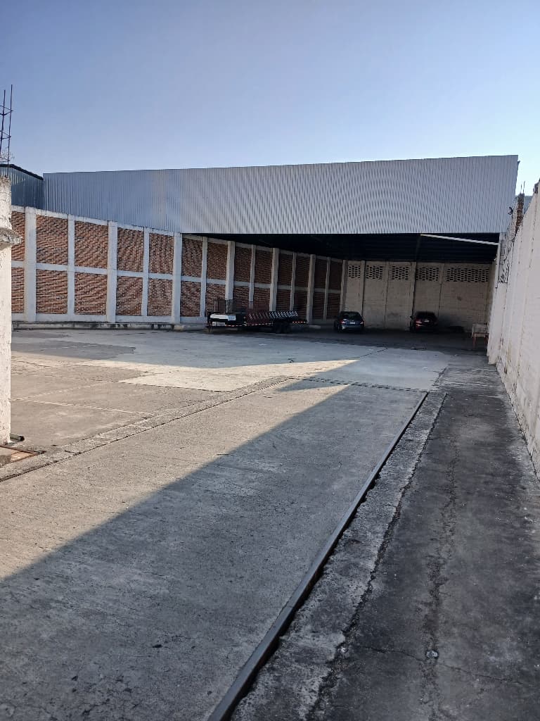 Fotografía real de un Bodega Industrial que puedes rentar con SpotMe) de forma rápida y segura, ubicado en San Pedro Cahro, Mich.. - Foto 4