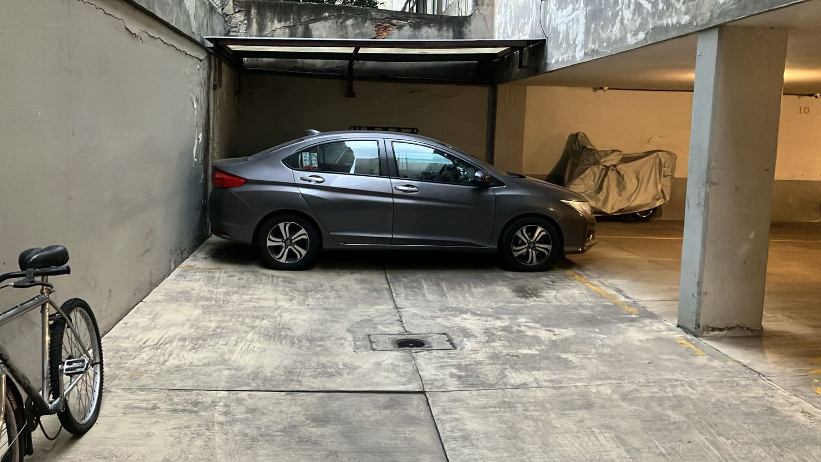 Estacionamiento 11 m² b07a143a-8e88-4afe-ae08-457137aee2bb
