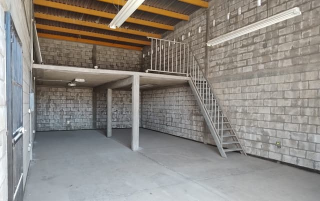 Nave Industrial 130 m² 626524fd-55d4-43cb-8133-5f3f627a72e2