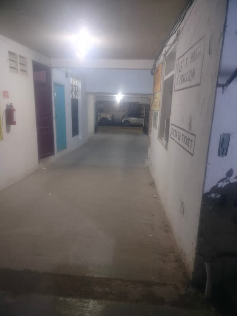 Fotografía real de un Parking que puedes rentar con SpotMe) de forma rápida y segura, ubicado en San Francisco de Campeche, Camp.. - Foto 4