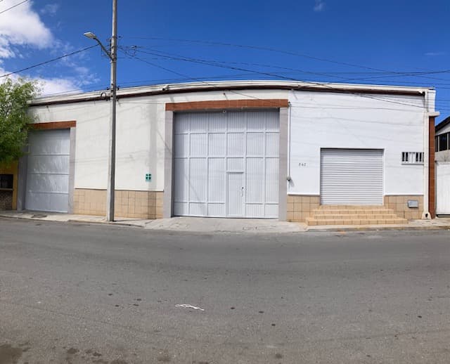 Fotografía real de un Commercial Warehouse que puedes rentar con SpotMe) de forma rápida y segura, ubicado en Saltillo, Coah.. - Foto 1