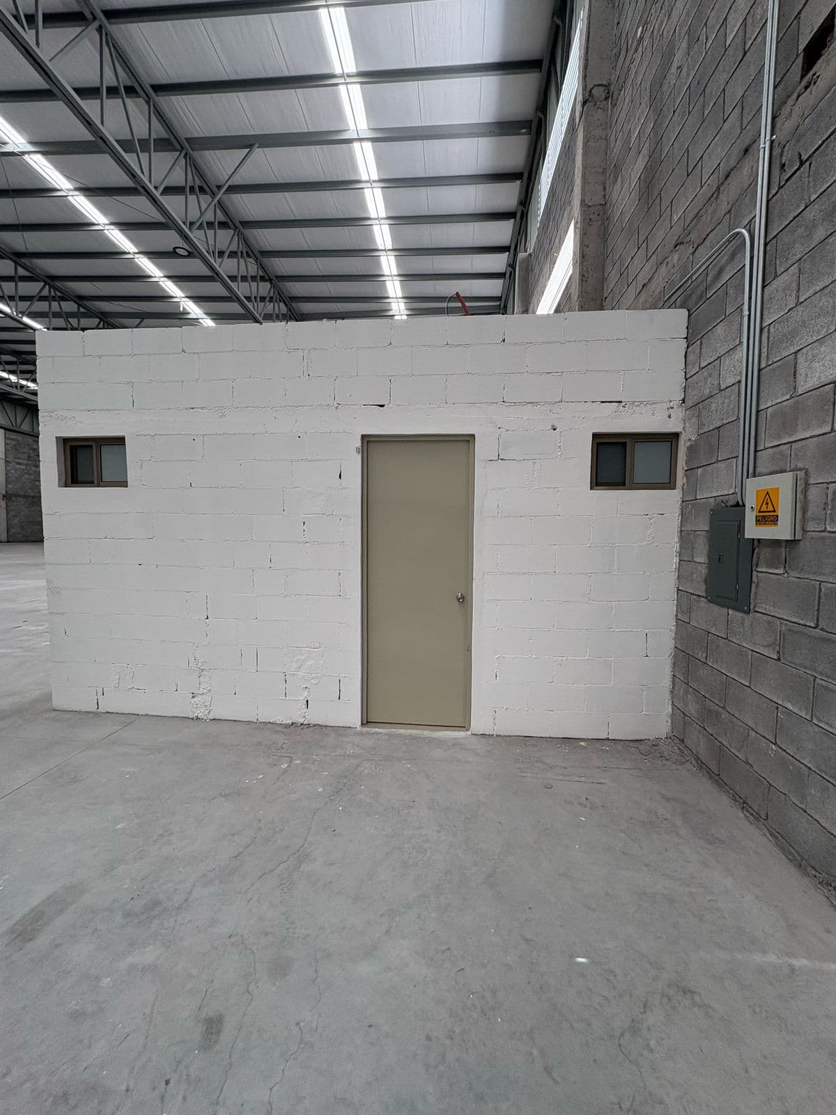 Fotografía real de un Bodega Industrial que puedes rentar con SpotMe) de forma rápida y segura, ubicado en Guadalupe, N.L.. - Foto 9