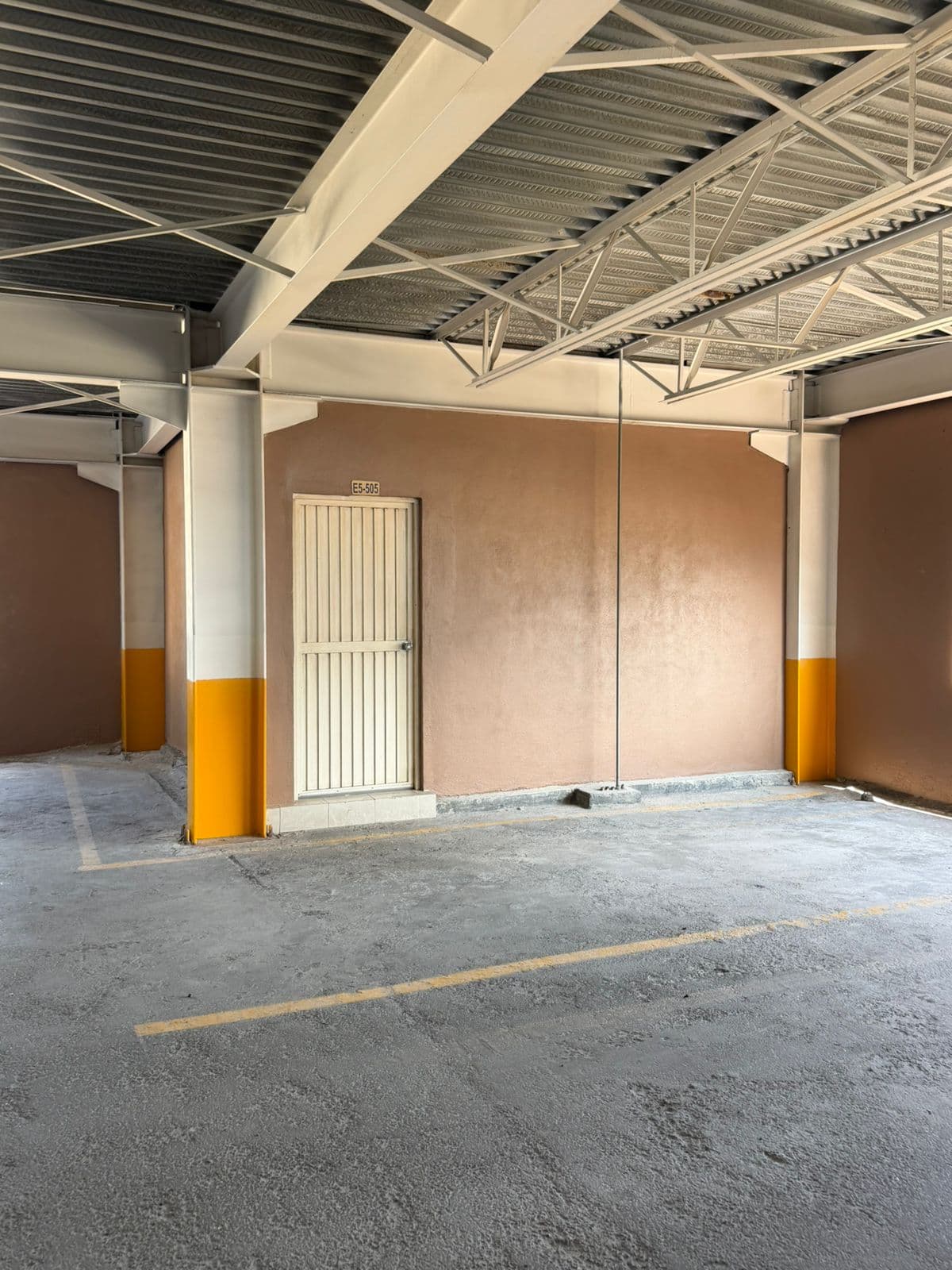 Mini-Bodega 20 m² ecc19782-50d1-4586-a347-b658e26e9539