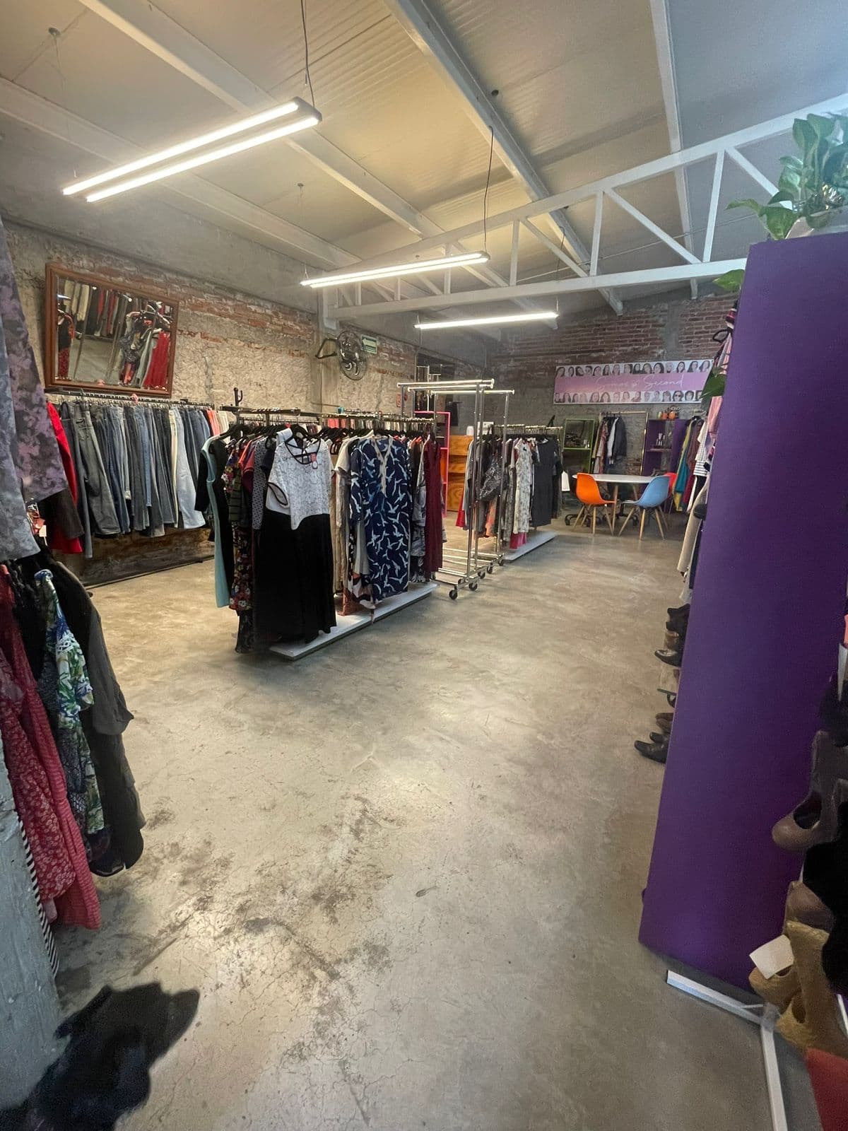 Commercial Warehouse 25 m² b9b432ad-e7bc-495c-afa3-561259e4a44b