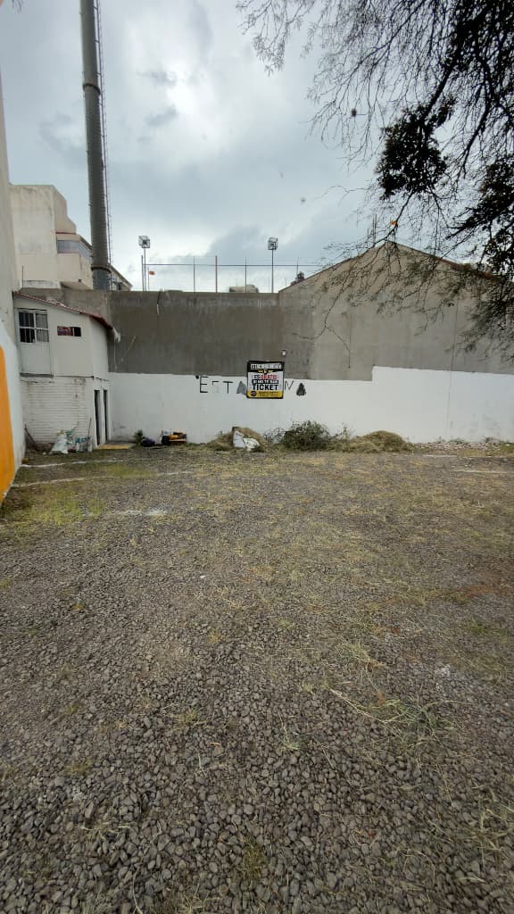 Estacionamiento 10 m² f96e1afb-8ee5-4621-b6af-2c7017f09d51