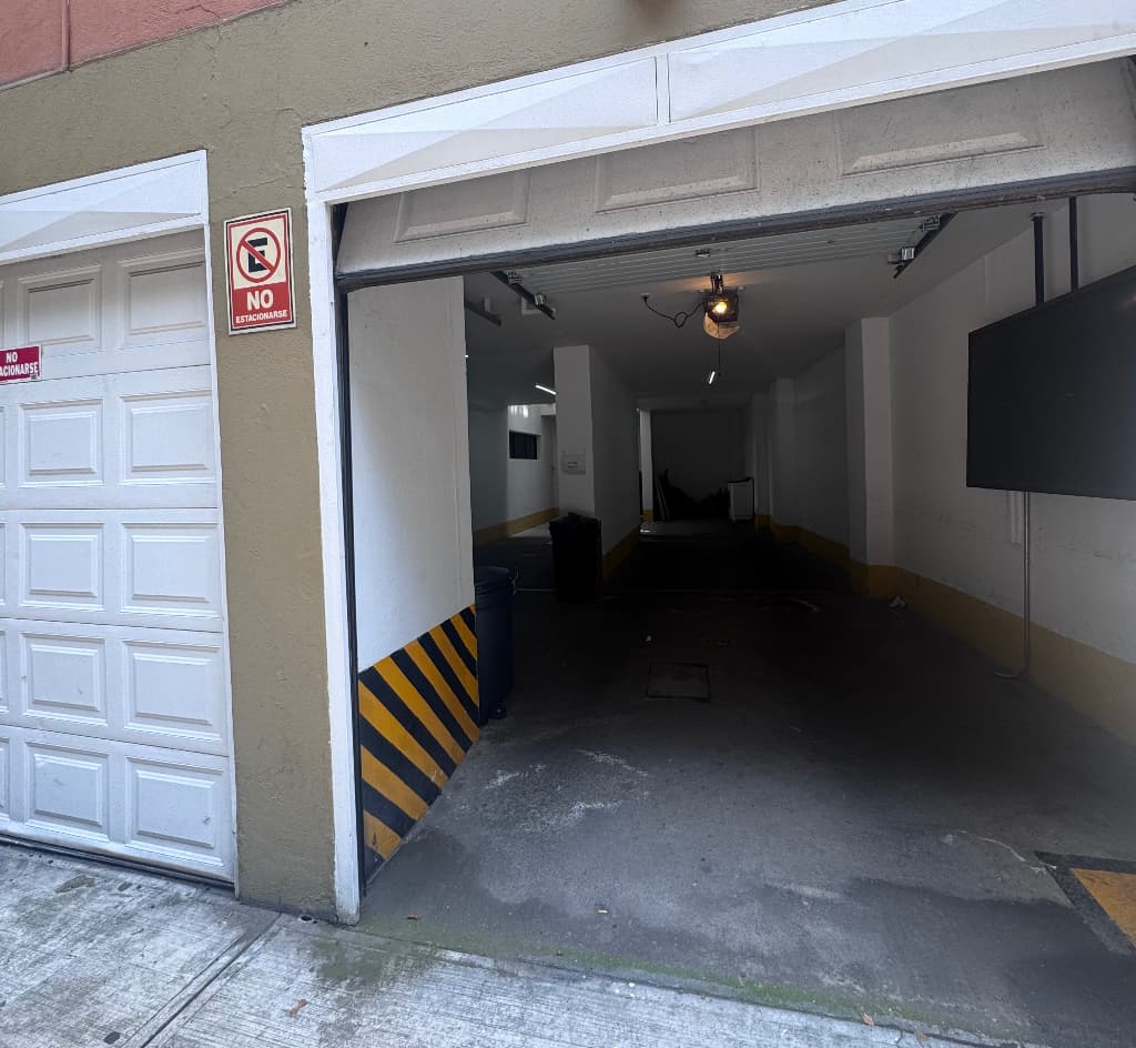 Estacionamiento 13 m² d99fb60e-74de-4529-8cc5-4d3c627ab034