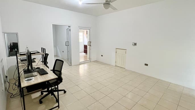 Bodega 27 m² 663593d5-0708-4250-b67e-136e59a770fa