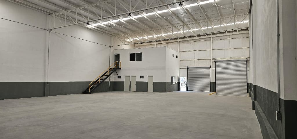 Bodega Comercial 666 m² 172bd527-b61b-461e-bb3a-7e348cb45715