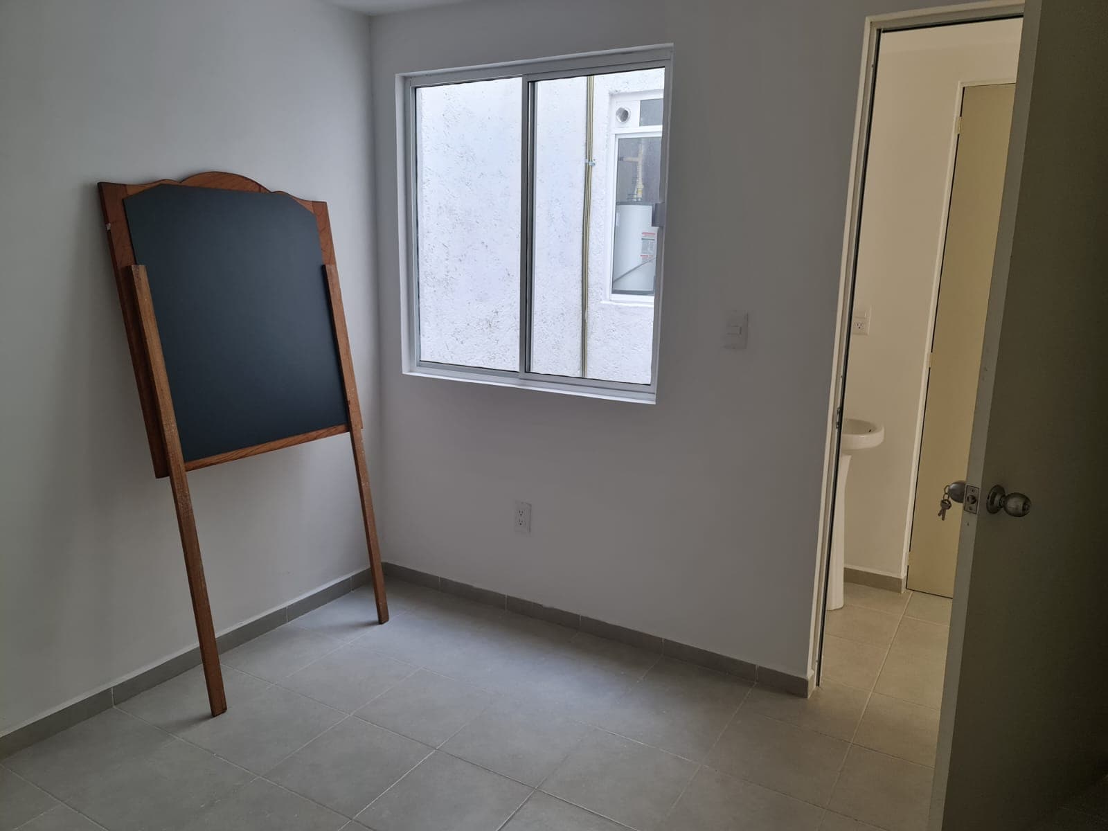 Warehouse 20 m² c89b372e-5adc-4886-8ad2-aeadcd9b4478