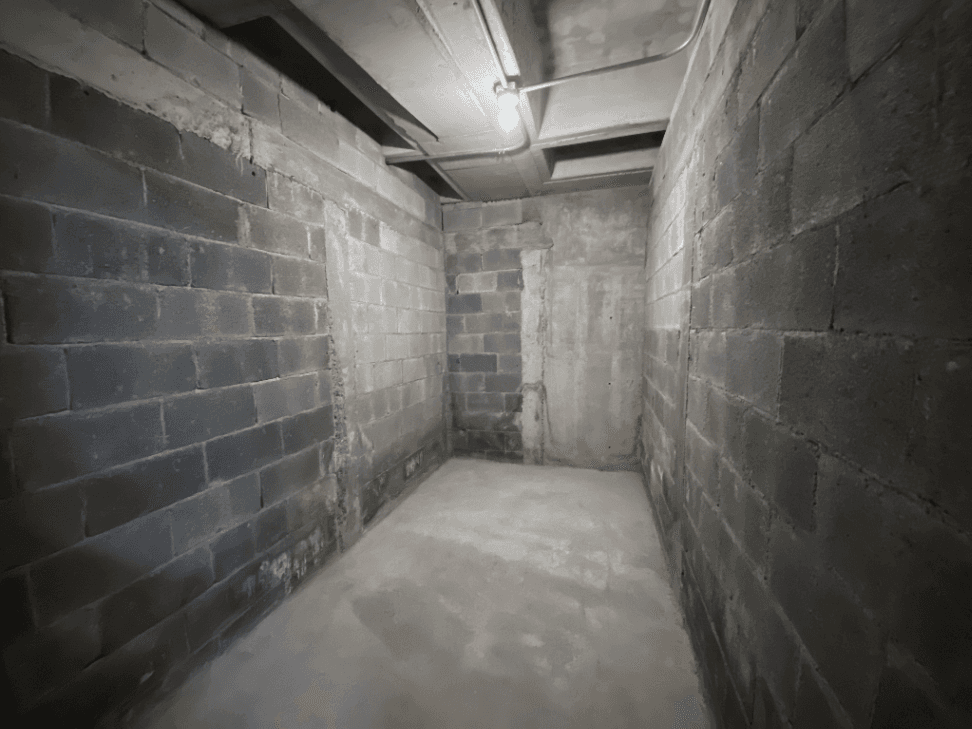 Self Storage Unit 17 m² 01717eb7-51ba-455f-b2eb-0d345edcaf77