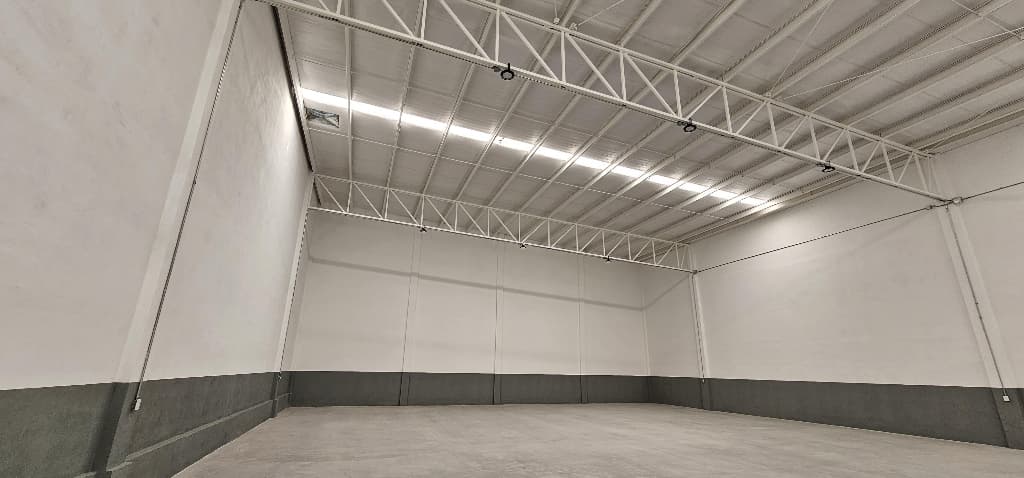 Bodega Comercial 666 m² 172bd527-b61b-461e-bb3a-7e348cb45715