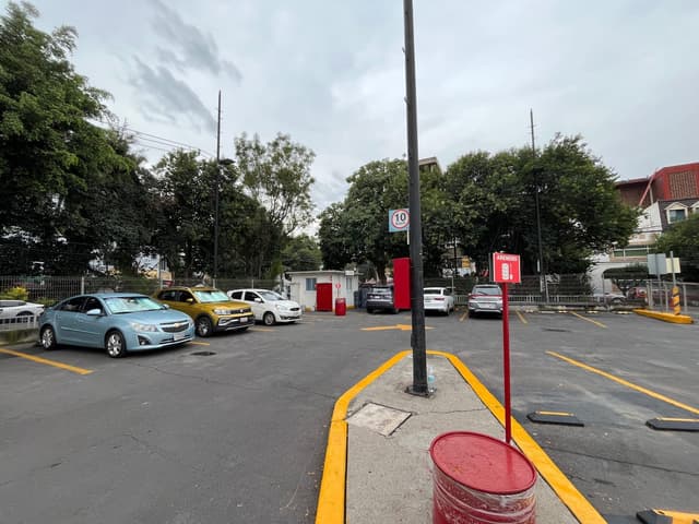 Estacionamiento 13 m² baaced6a-1597-4c5c-bd60-de07d90305ad