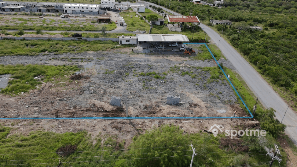 Terreno 3,400 m² 33fb1191-85d3-40cc-ae5d-8b6ebf92e565