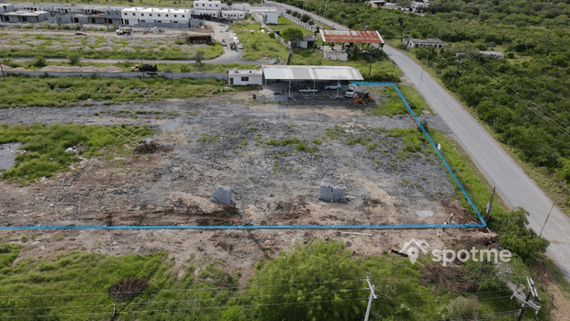 Terreno 3,400 m² 33fb1191-85d3-40cc-ae5d-8b6ebf92e565