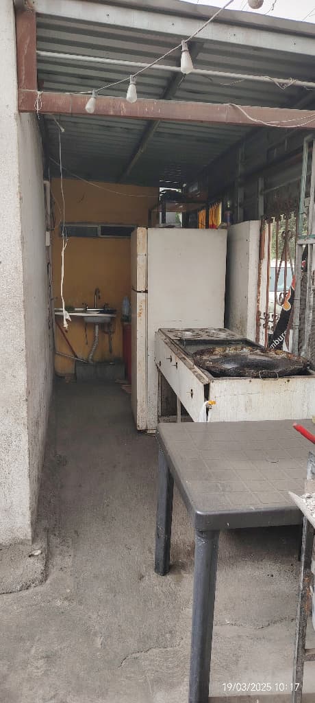 Fotografía real de un Parking que puedes rentar con SpotMe) de forma rápida y segura, ubicado en San Nicolás de los Garza, N.L.. - Foto 2