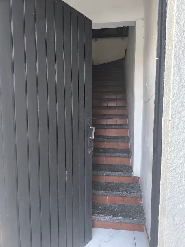 Bodega 105,300 m² e6939752-cf79-48cc-918a-6fa480f7e44a