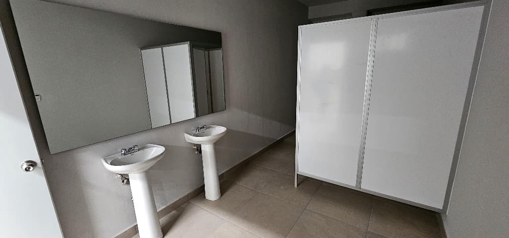 Bodega Comercial 666 m² 172bd527-b61b-461e-bb3a-7e348cb45715