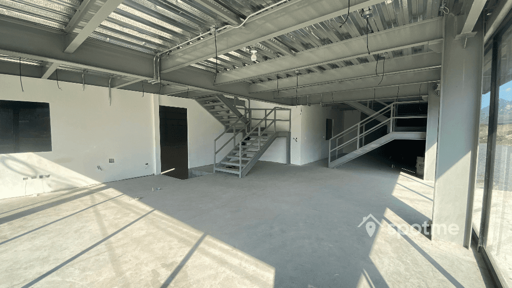 Bodega Industrial 2,048 m² c9a6360a-4d05-4ccd-83ca-a5a2cf0211da