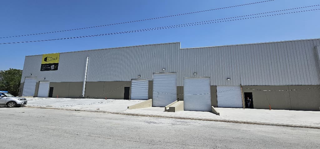 Bodega Comercial 666 m² 172bd527-b61b-461e-bb3a-7e348cb45715