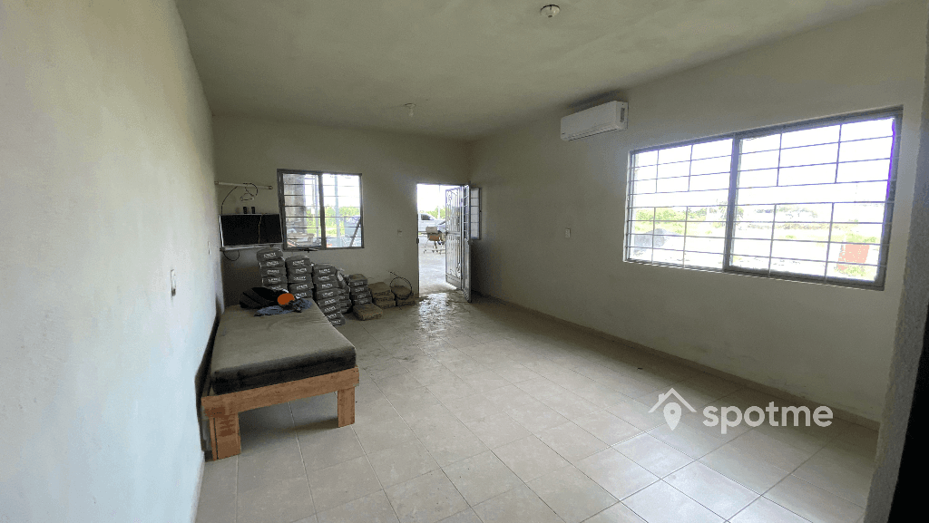 Land 3,400 m² 33fb1191-85d3-40cc-ae5d-8b6ebf92e565