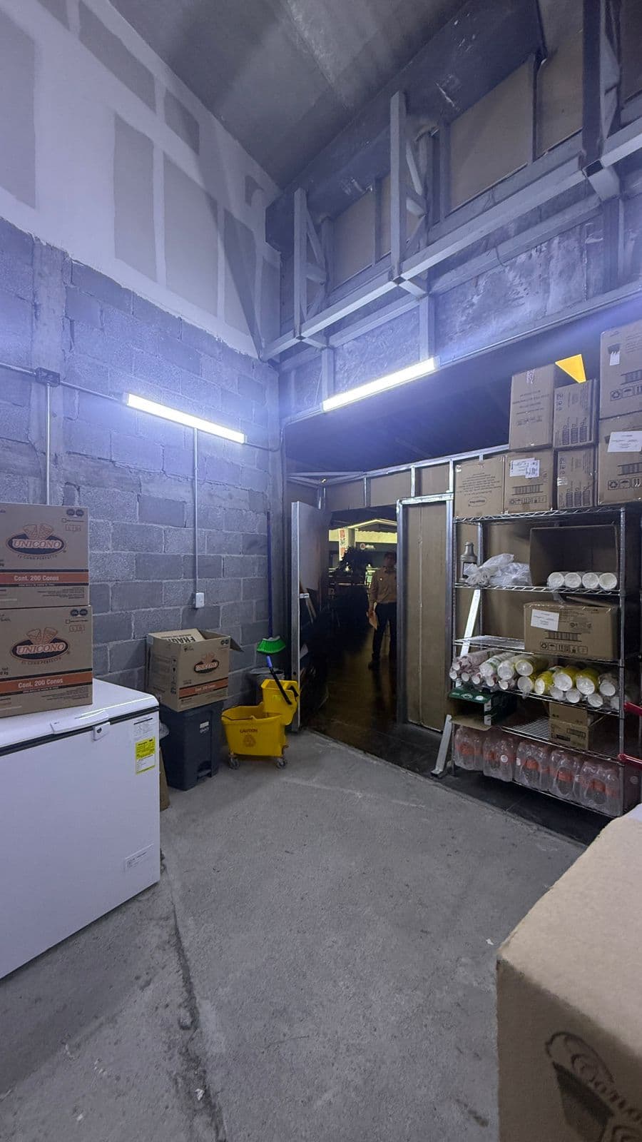 Fotografía real de un Commercial Warehouse que puedes rentar con SpotMe) de forma rápida y segura, ubicado en San Pedro Garza García, N.L.. - Foto 1