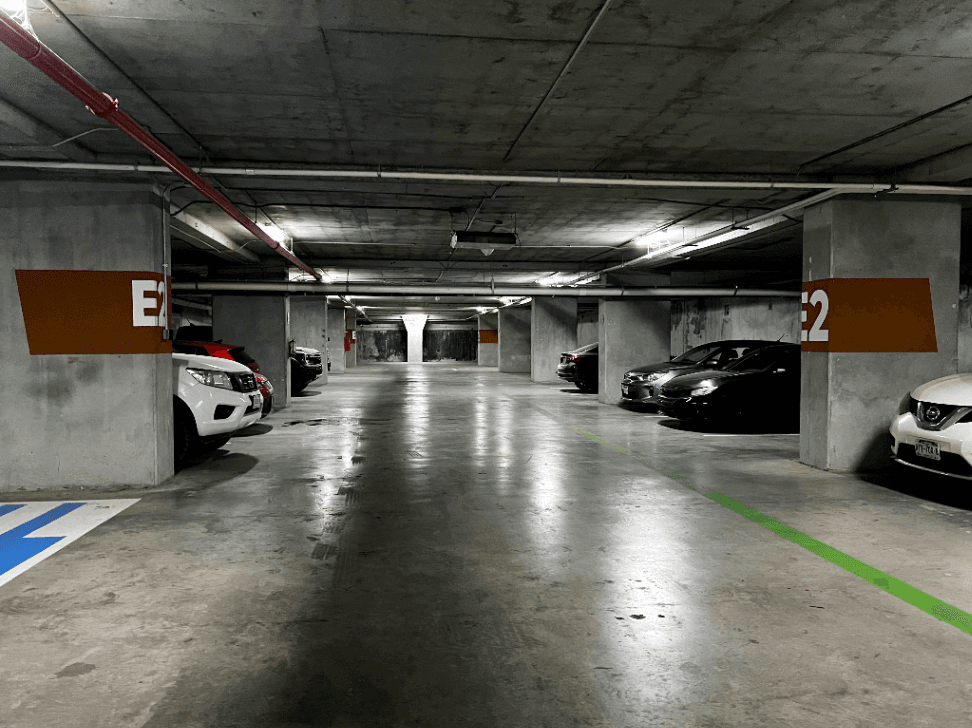 Fotografía real de un Estacionamiento que puedes rentar con SpotMe) de forma rápida y segura, ubicado en Monterrey, N.L.. - Foto 15