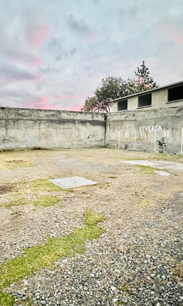 Fotografía real de un Estacionamiento que puedes rentar con SpotMe) de forma rápida y segura, ubicado en Huixquilucan de Degollado, Méx.. - Foto 5