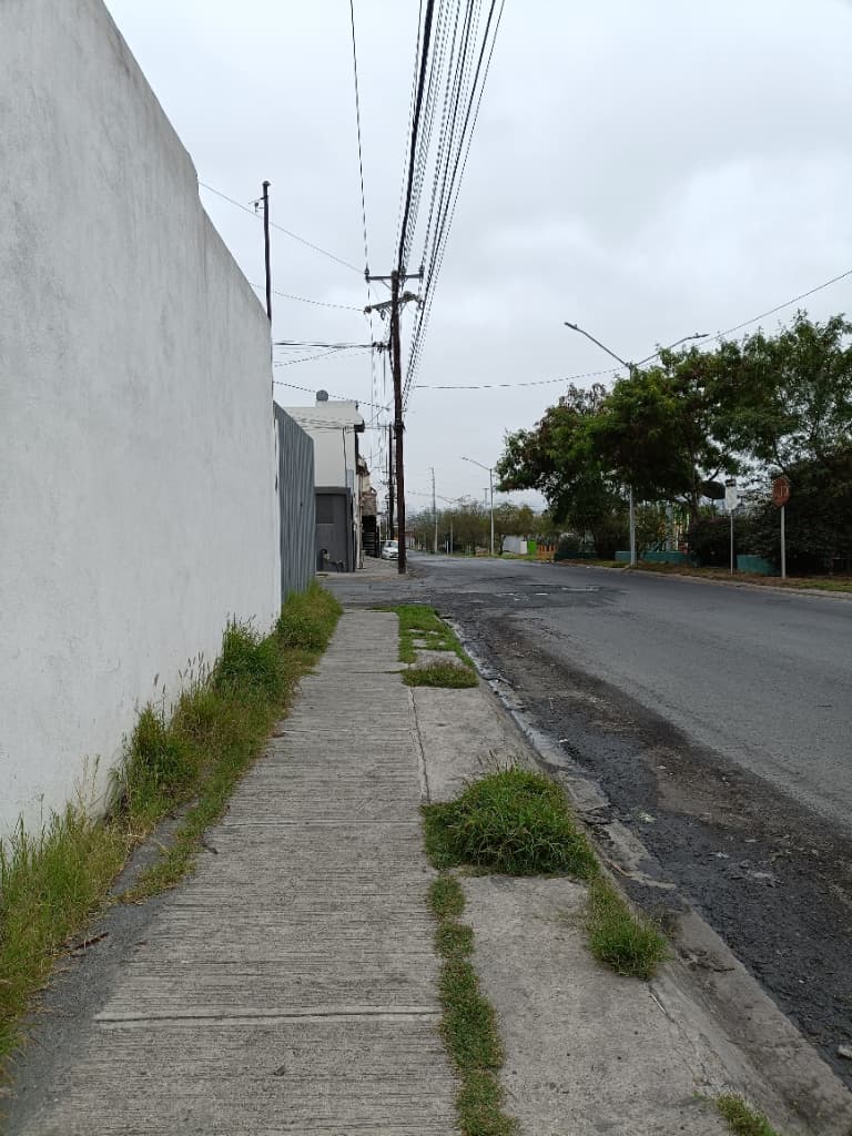 Parking 18 m² e47a436c-f2cc-4b2d-93bd-b702957cc130