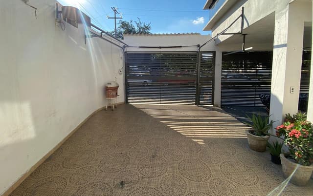 Estacionamiento 13 m² 83c321b4-83aa-4e03-8411-98152a40eadf