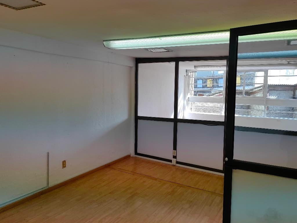 Bodega 48 m² a4010996-d805-44c4-9e31-3ed995001fe8