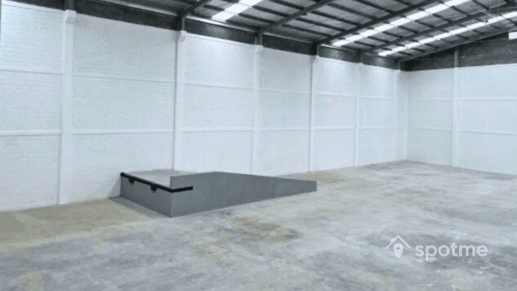 Bodega Comercial 884 m² 110b175a-c459-41ed-84d2-fe7599545c1c