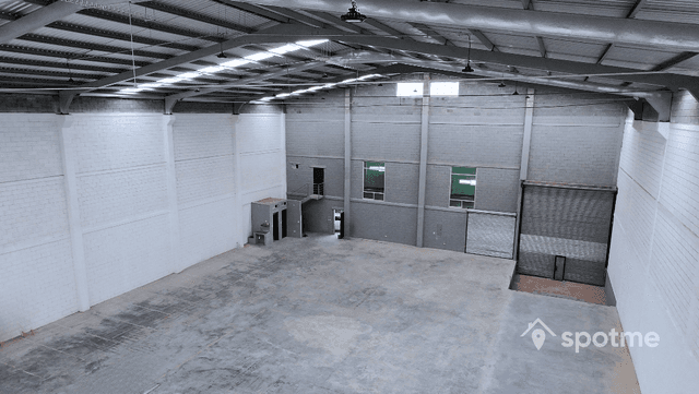 Bodega Comercial 884 m² 110b175a-c459-41ed-84d2-fe7599545c1c