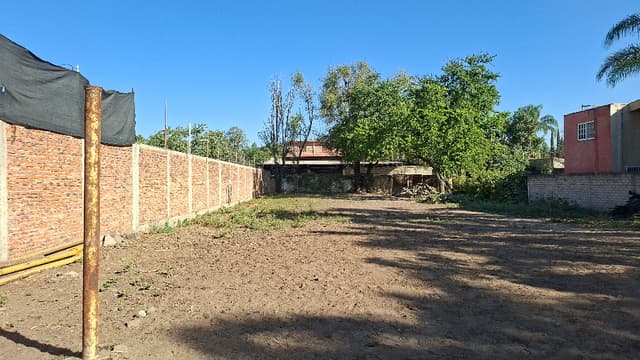 Estacionamiento 15 m² e6bf3904-d1b2-4a64-8ebd-24210e22f85c