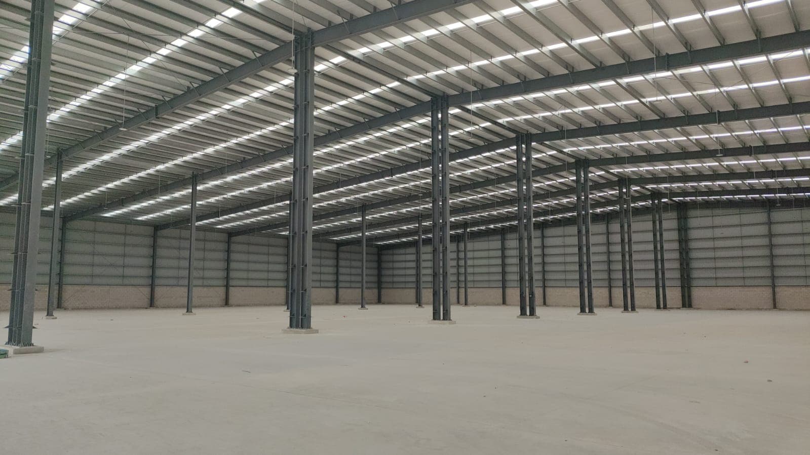Industrial Unit 10,000 m² 92616fd1-fec3-4576-b04e-f5a9ee1eb98f