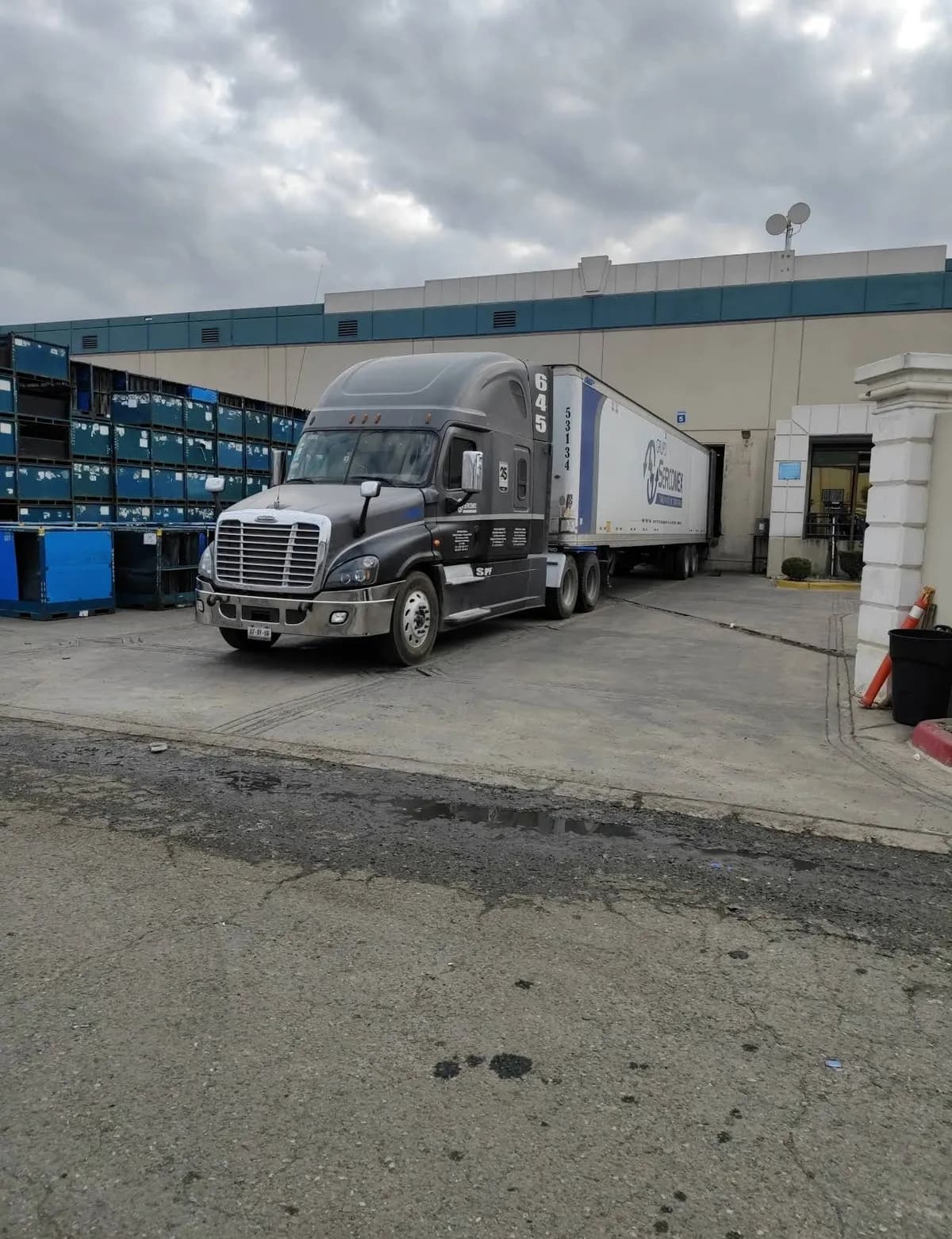 Fotografía real de un Nave Industrial que puedes rentar con SpotMe) de forma rápida y segura, ubicado en Ciudad Apodaca, N.L.. - Foto 2
