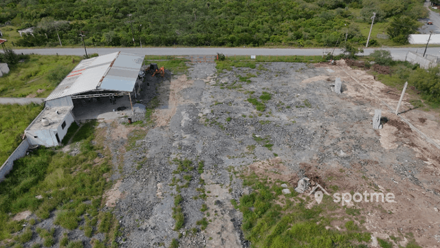 Terreno 3,400 m² 33fb1191-85d3-40cc-ae5d-8b6ebf92e565