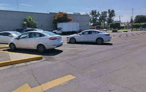 Estacionamiento 13 m² 54cbaa69-9227-45e0-97c3-4851a3b0134f