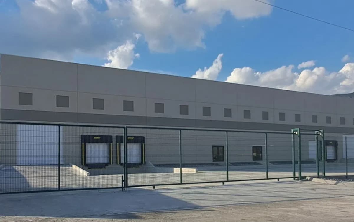 Nave Industrial 4,933 m² aecc0251-fa65-4a1c-a3c4-8324942d5710