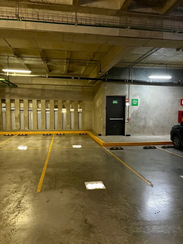 Estacionamiento 13 m² bdb82f26-41e0-4301-b74d-6bbf371383df